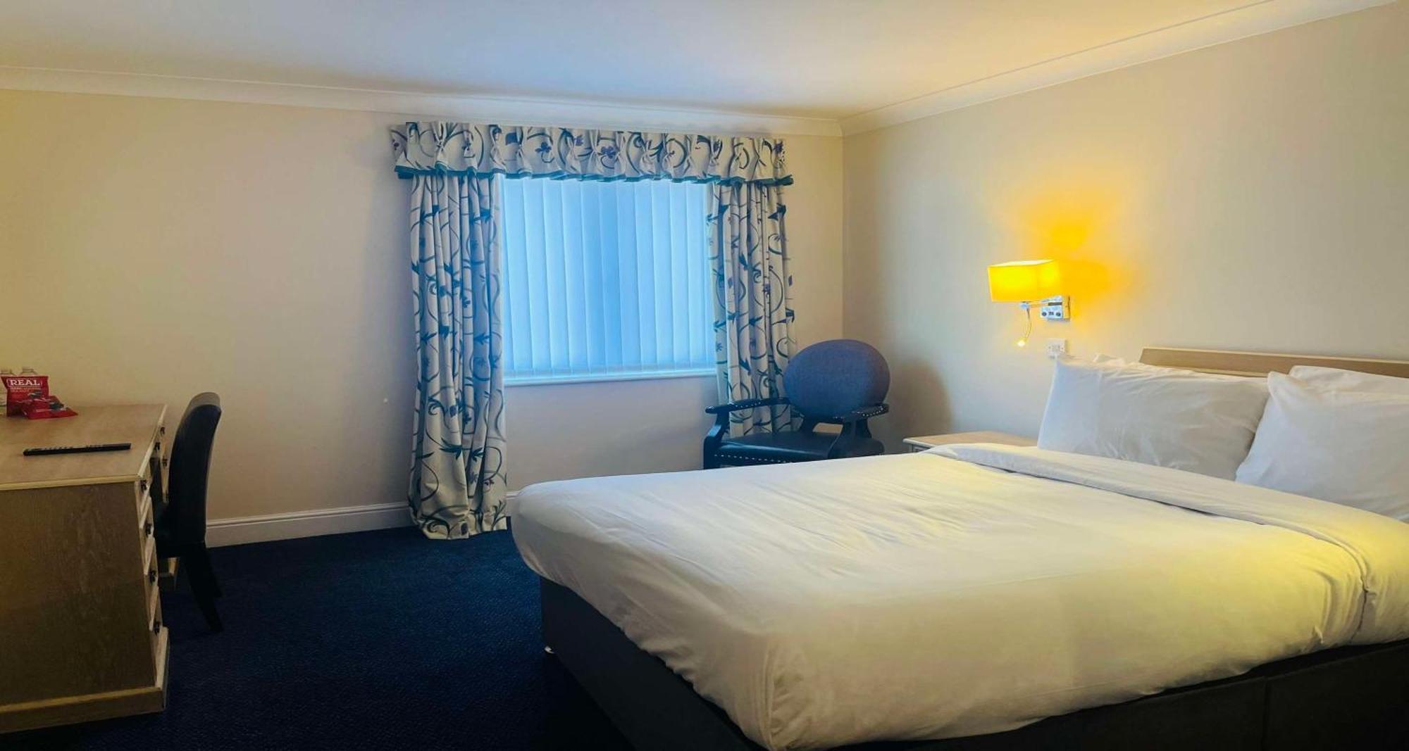 Western Calcot 3* Reading