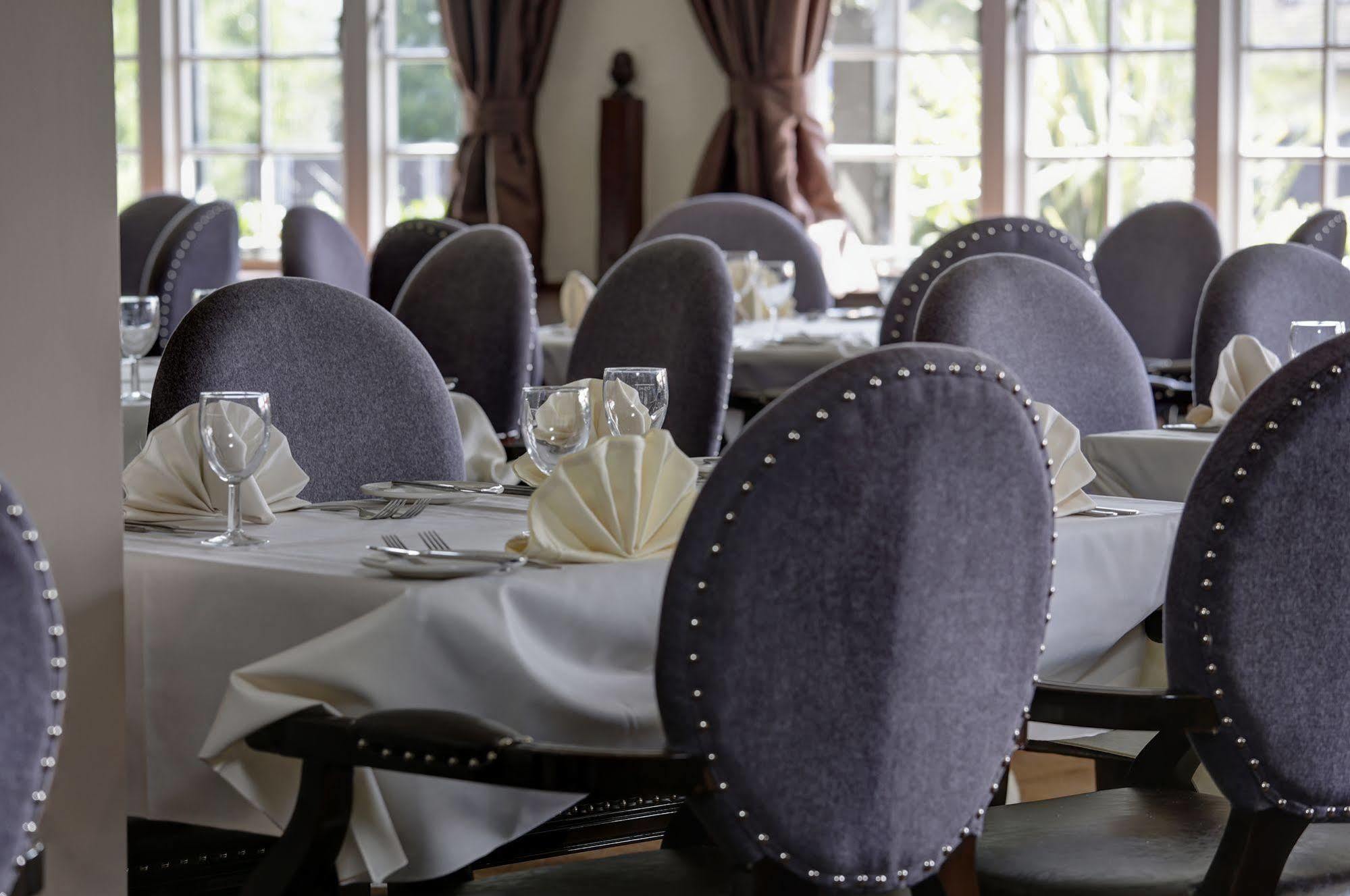 Western Calcot Hotel