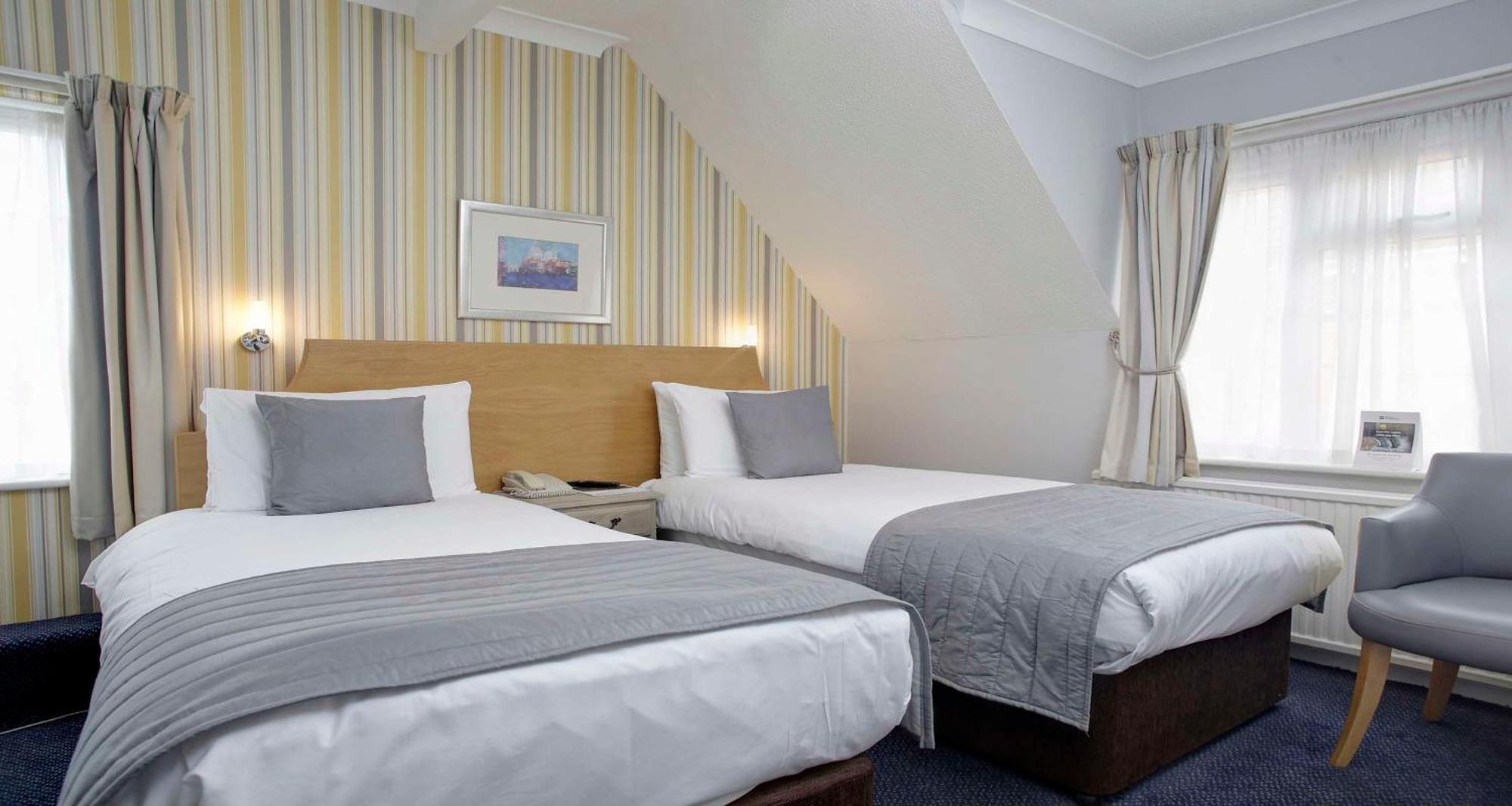Hotel Western Calcot 3*