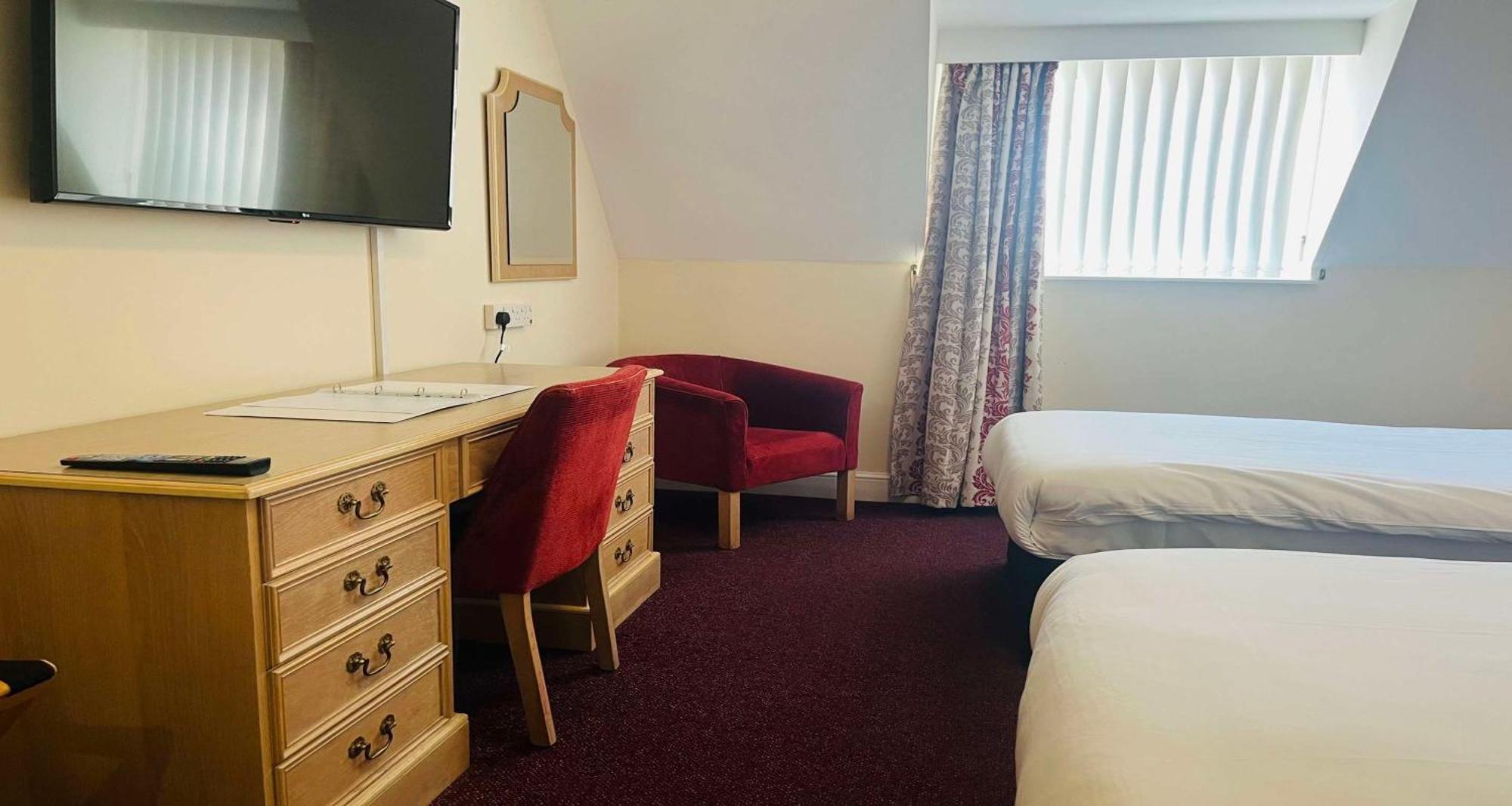 Western Calcot 3* Reading
